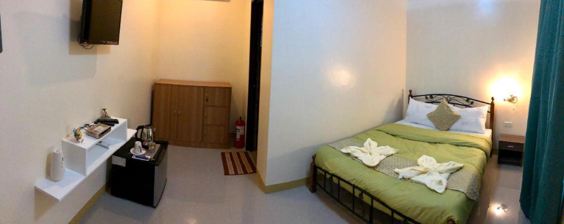 RedDoorz @ Kojie Guest House Moalboal Exterior foto
