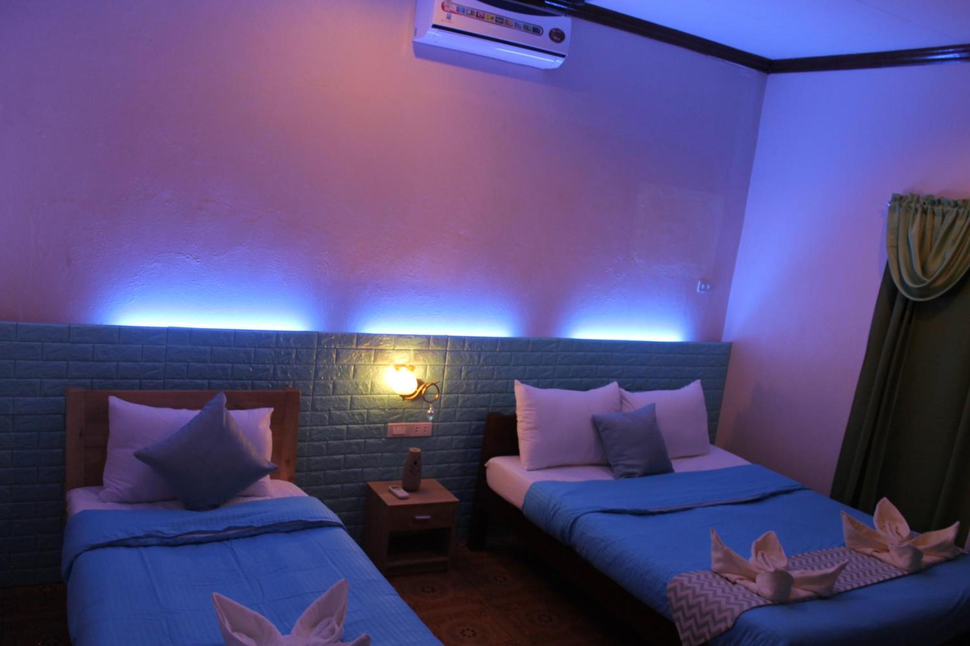 RedDoorz @ Kojie Guest House Moalboal Exterior foto