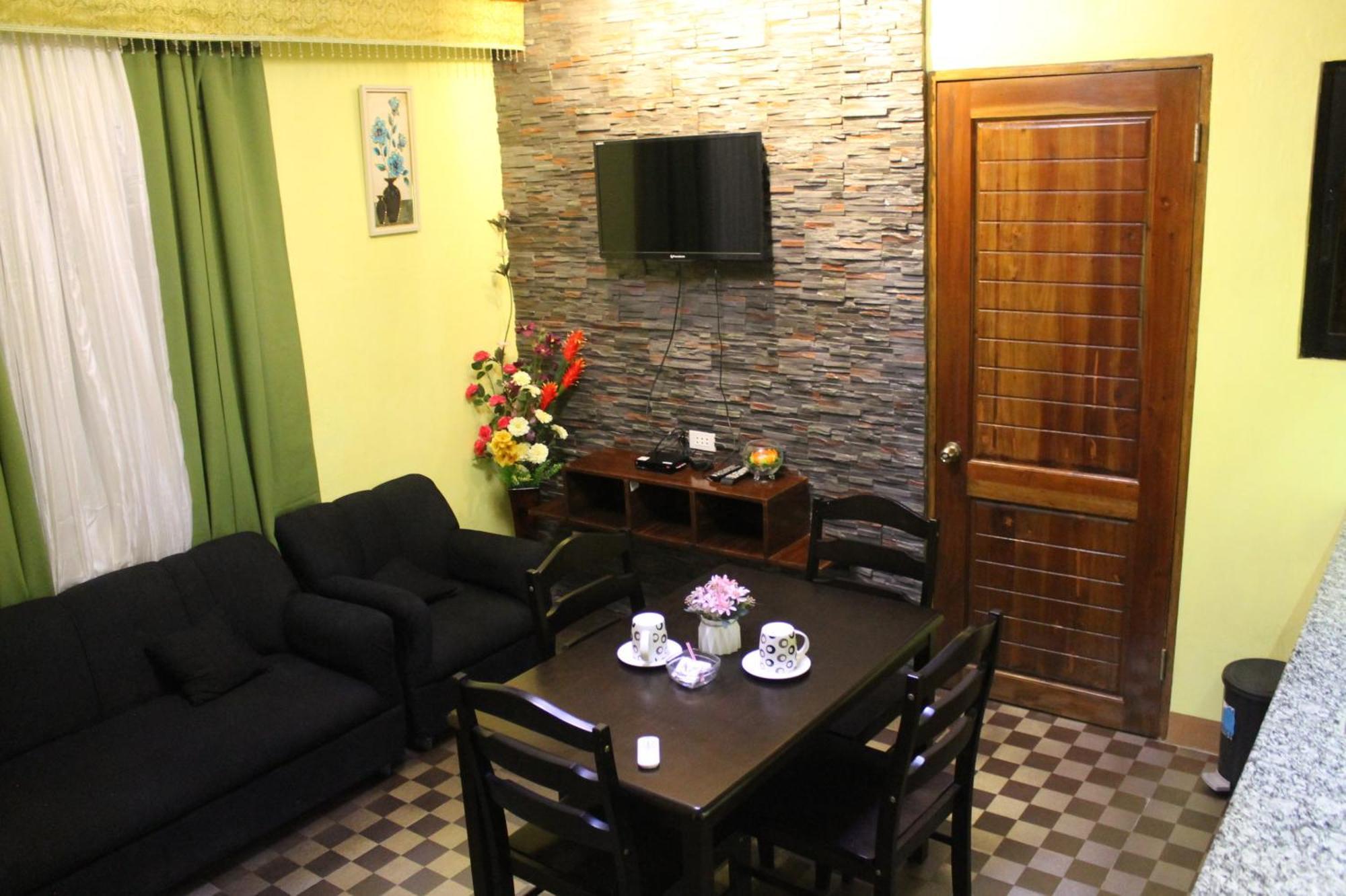 RedDoorz @ Kojie Guest House Moalboal Exterior foto